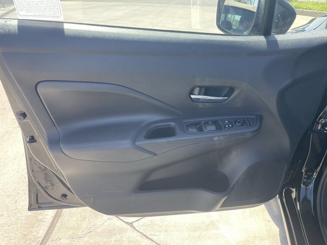 Used 2025 Nissan Versa SV FWD image 20