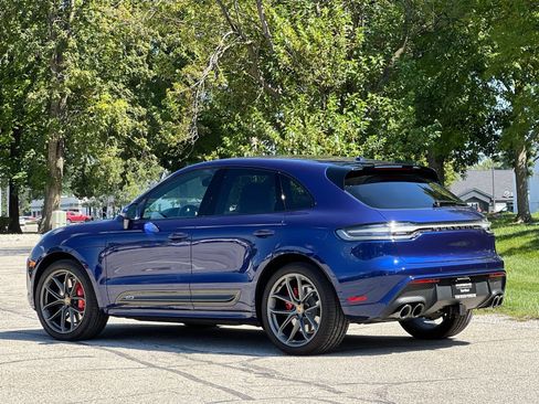Certified 2026 Porsche Macan GTS AWD/4WD image 3