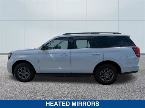 Used 2025 Ford Expedition Active RWD image 2