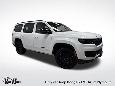 Used 2024 Jeep Wagoneer Series II image 1