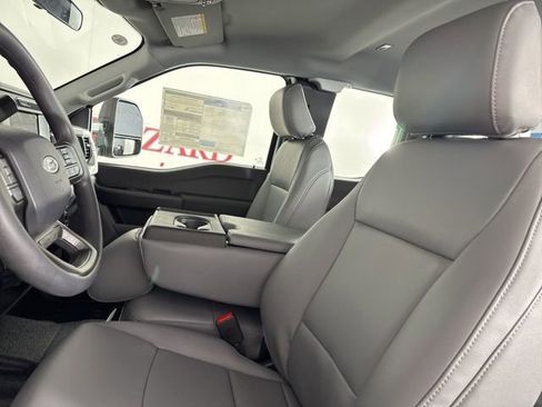 New 2026 Ford F250 XL w/ XL Chrome Package image 14