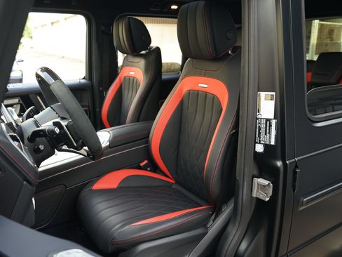 Used 2025 Mercedes-Benz G 63 AMG 4MATIC image 3