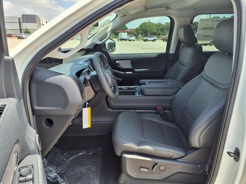 New 2026 Ford Expedition Active RWD image 19