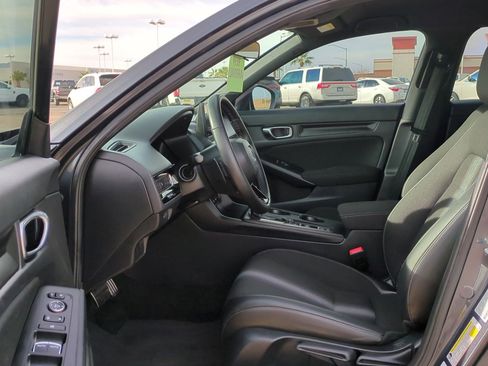Used 2025 Honda Civic Sport image 15