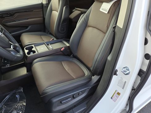 New 2026 Honda Odyssey Elite image 25
