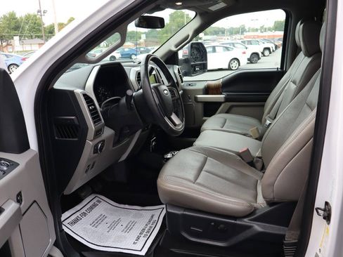 Used 2019 Ford F150 Lariat AWD/4WD image 6