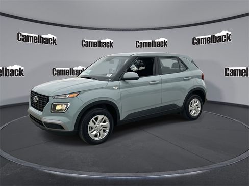 New 2026 Hyundai Venue SE image 3