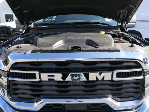 New 2026 RAM 5500 4x4 Crew Cab image 26