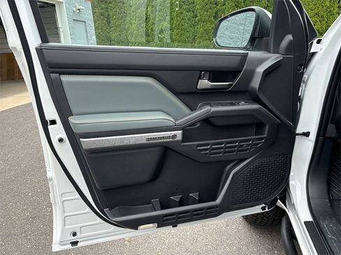 Certified 2025 Toyota Tacoma Trailhunter image 14