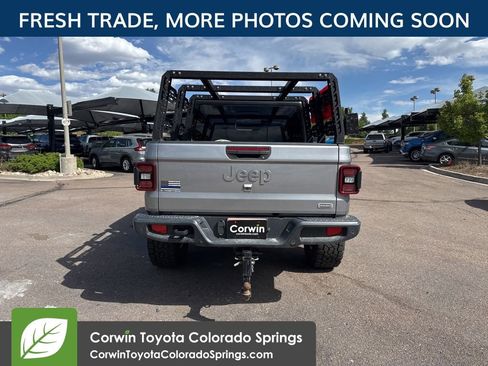 Used 2020 Jeep Gladiator Overland AWD/4WD image 5
