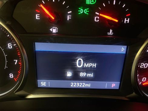 Used 2025 Chevrolet Blazer LT AWD/4WD image 21