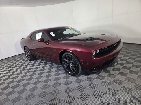 Certified 2018 Dodge Challenger R/T image 2