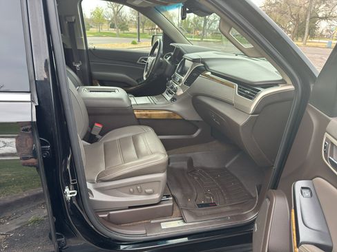 Used 2017 GMC Yukon Denali w/ Open Road Package image 10