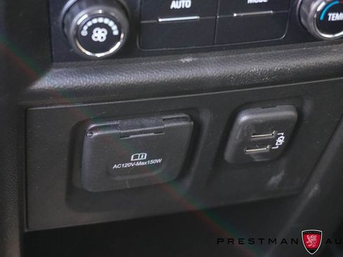 Used 2021 Chevrolet Traverse LT w/ LT Premium Package image 43