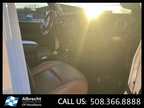 Used 2020 Jeep Gladiator Overland image 19