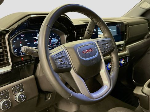 Used 2024 GMC Sierra 1500 Elevation image 18