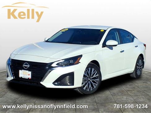 Certified 2023 Nissan Altima 2.5 SV image 1