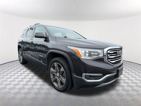 Used 2017 GMC Acadia SLT image 3