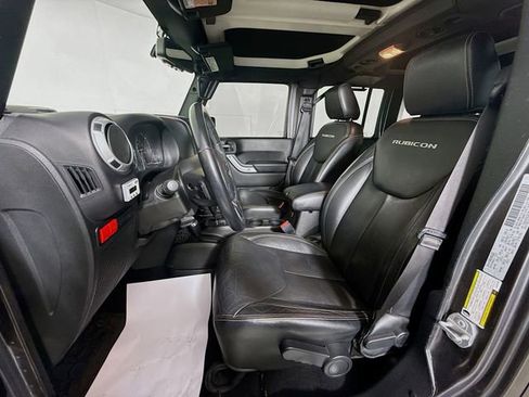 Used 2016 Jeep Wrangler Unlimited Rubicon AWD/4WD image 22