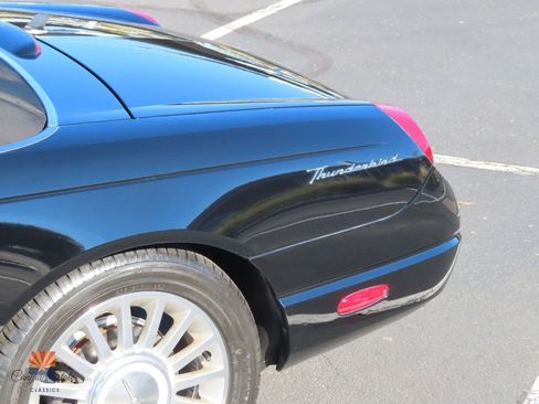 Used 2004 Ford Thunderbird image 15