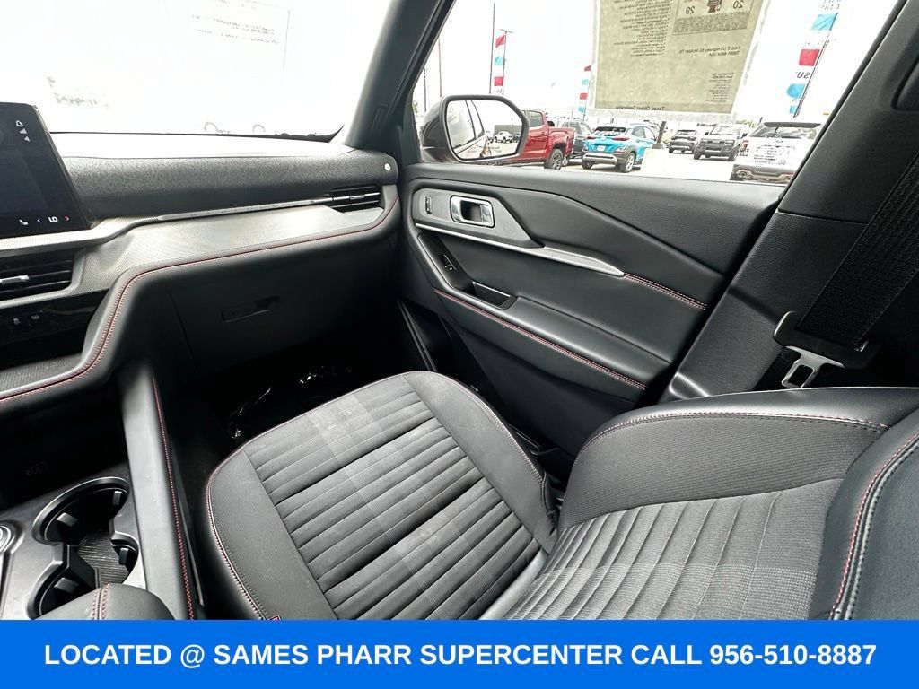 Used 2026 Ford Explorer ST-Line RWD image 14