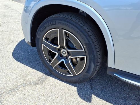 New 2026 Mercedes-Benz GLC 300 4MATIC image 9