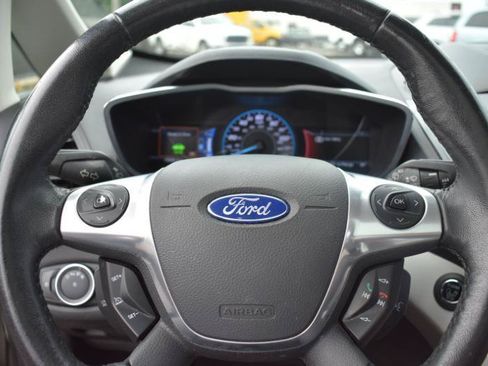 Used 2015 Ford C-MAX Energi SEL w/ Equipment Group 303A FWD image 23