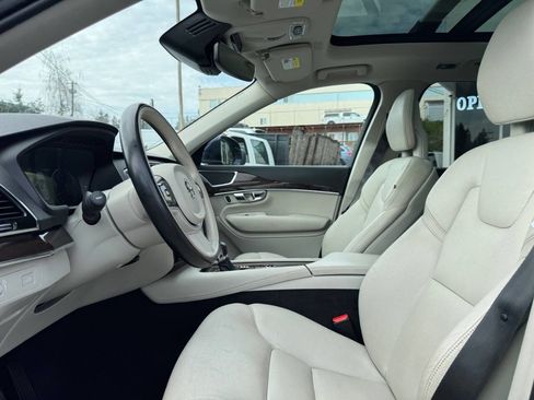 Used 2016 Volvo XC90 T6 Momentum w/ Momentum Plus Package image 35