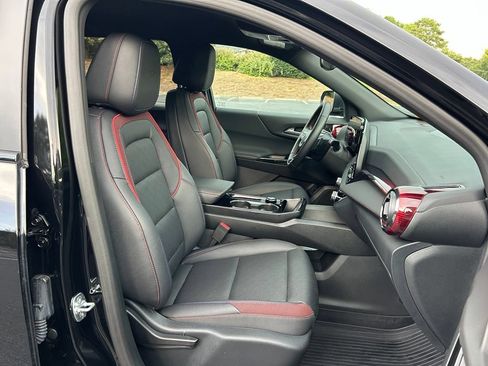 Used 2026 Chevrolet Equinox RS w/ LPO, Floor Liner Package FWD image 48