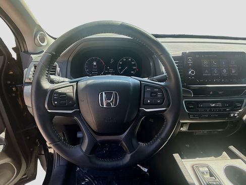 Certified 2025 Honda Ridgeline RTL image 10