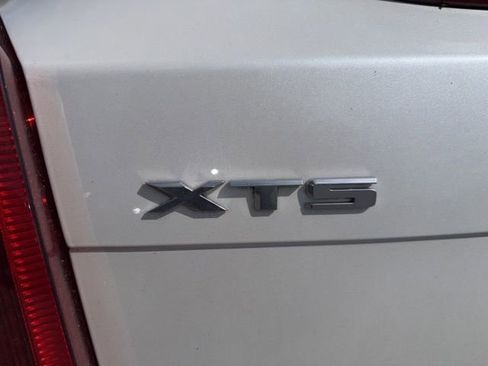 Used 2016 Cadillac XTS Luxury w/ Driver Awareness Package image 21