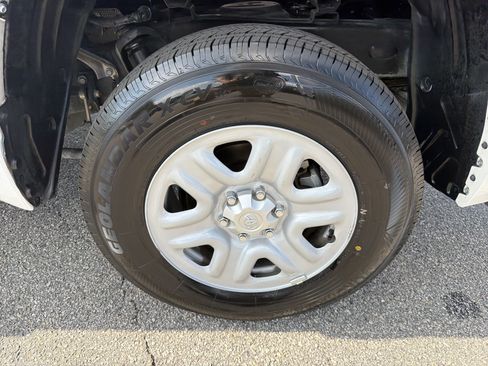 Certified 2025 Toyota Tundra SR AWD/4WD image 30