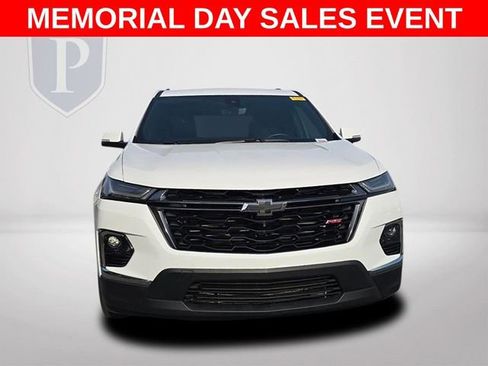 Used 2023 Chevrolet Traverse RS AWD/4WD image 12