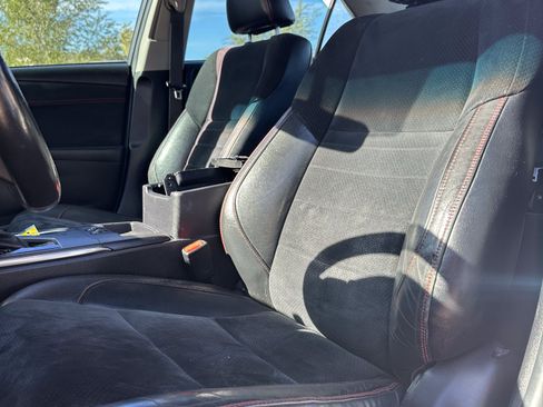 Used 2015 Toyota Camry XSE FWD image 13