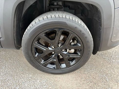 Used 2023 Jeep Renegade Altitude w/ Convenience Group I AWD/4WD image 19
