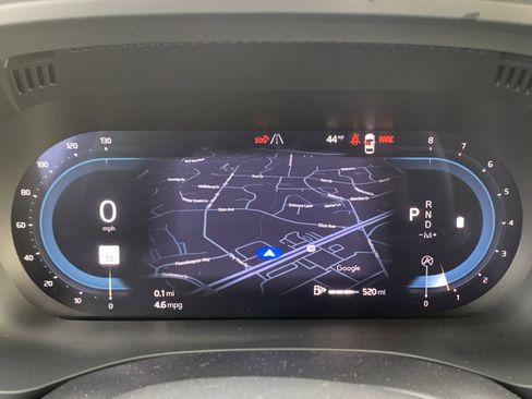 Used 2025 Volvo XC60 B5 Plus image 21