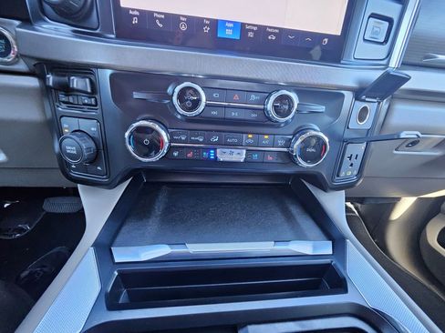 New 2026 Ford F350 Platinum w/ Platinum Plus Package image 41