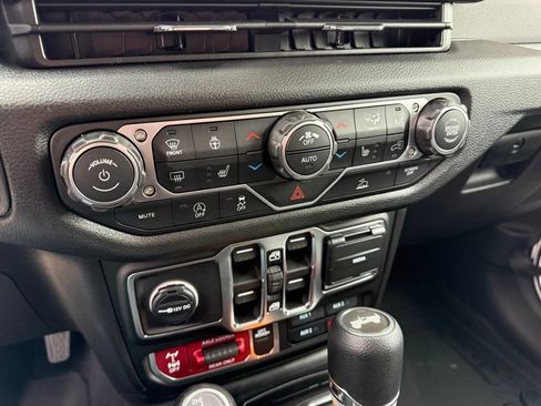 New 2026 Jeep Wrangler Willys AWD/4WD image 29