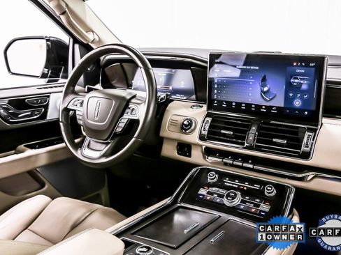 Used 2024 Lincoln Navigator L Reserve image 19