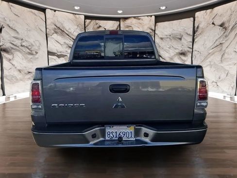 Used 2007 Mitsubishi Raider LS image 5