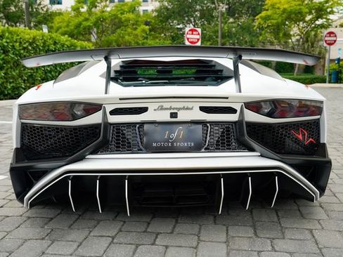 Used 2016 Lamborghini Aventador LP 750-4 Superveloce AWD/4WD image 25