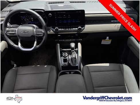 Used 2026 Chevrolet Colorado ZR2 w/ Technology Package AWD/4WD image 10