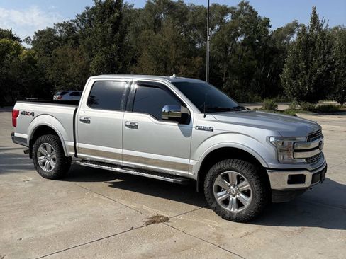 Used 2018 Ford F150 Lariat w/ Equipment Group 502A Luxury image 3