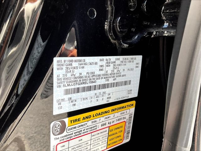 Used 2024 Lincoln Navigator L Black Label AWD/4WD image 19