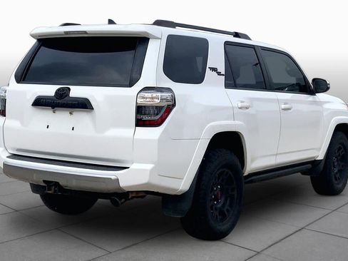 Used 2022 Toyota 4Runner TRD Off-Road Premium AWD/4WD image 12