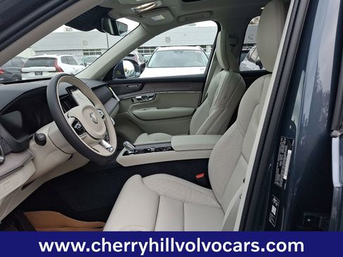 New 2026 Volvo XC90 B5 Ultra w/ Protection Package Premier image 10