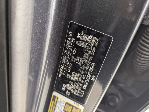 Used 2023 Kia Soul LX w/ LX Technology Package FWD image 25
