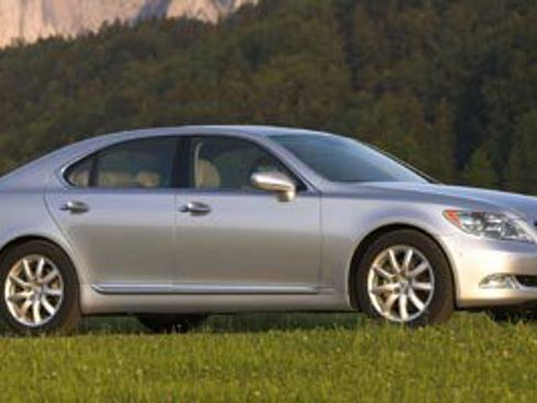 Used 2008 Lexus LS 460 image 1