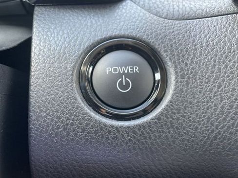 Used 2025 Toyota Camry LE w/ Convenience Package FWD image 16