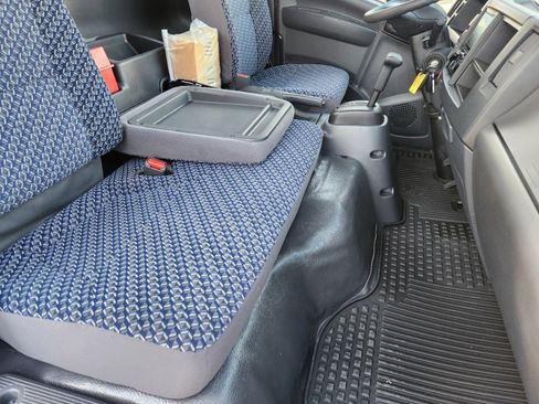 New 2024 Chevrolet Low Cab Forward image 16